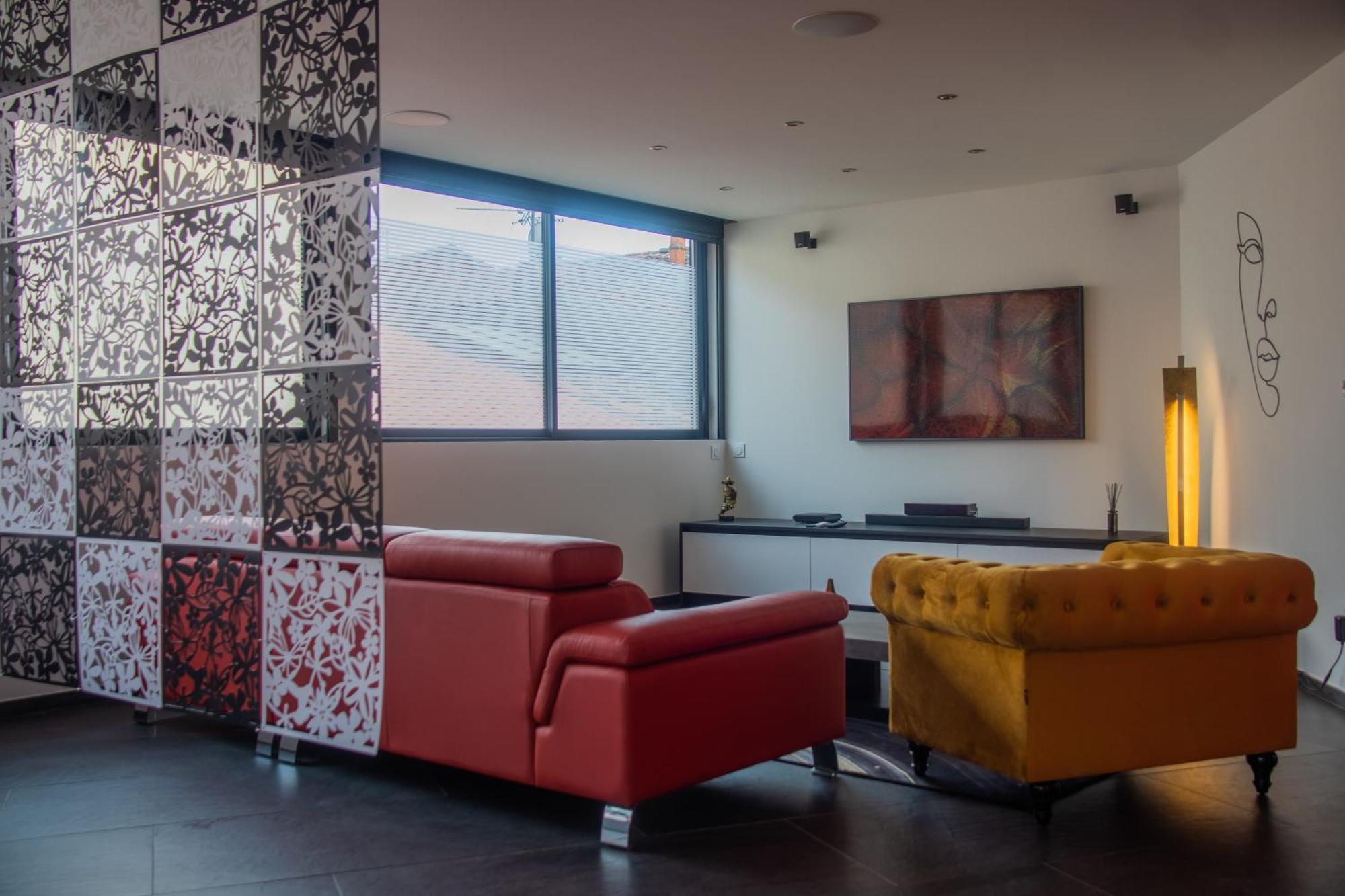 Loft 150 M2 Jacuzzi, Sauna Et Massage Blagnac Bagian luar foto