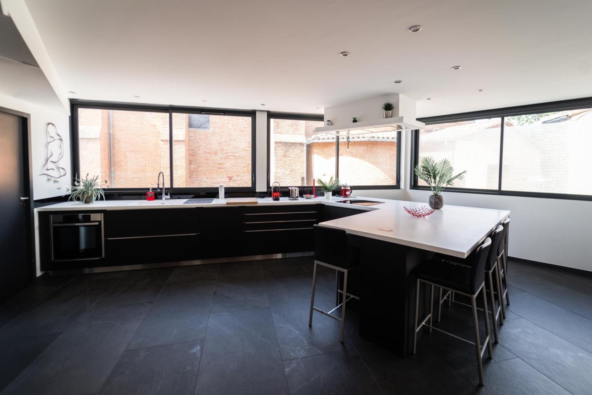 Loft 150 M2 Jacuzzi, Sauna Et Massage Blagnac Bagian luar foto